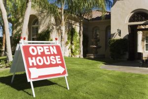 open-house-sign-in-front-of-a-house